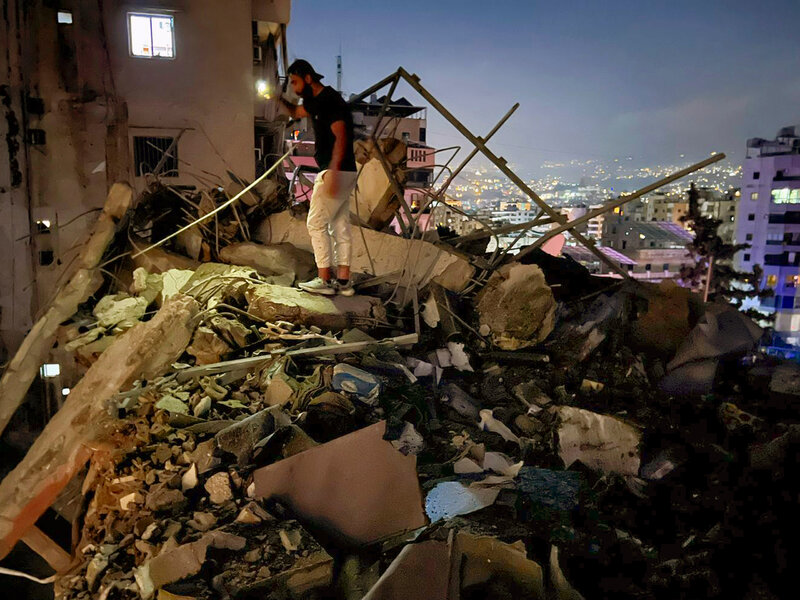 İsrailin hərbi aviasiyasının Beyrutu bombalaması nəticəsində Livanda qurban sayı yüksəlib