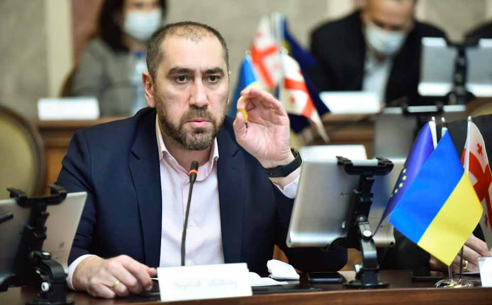 Zurab Abaşidze - müxalifətin bu parlament seçkilərində məğlub olacaqlarını qəbul etmək çox çətin olacaq, müxalifət buna məhkumdur