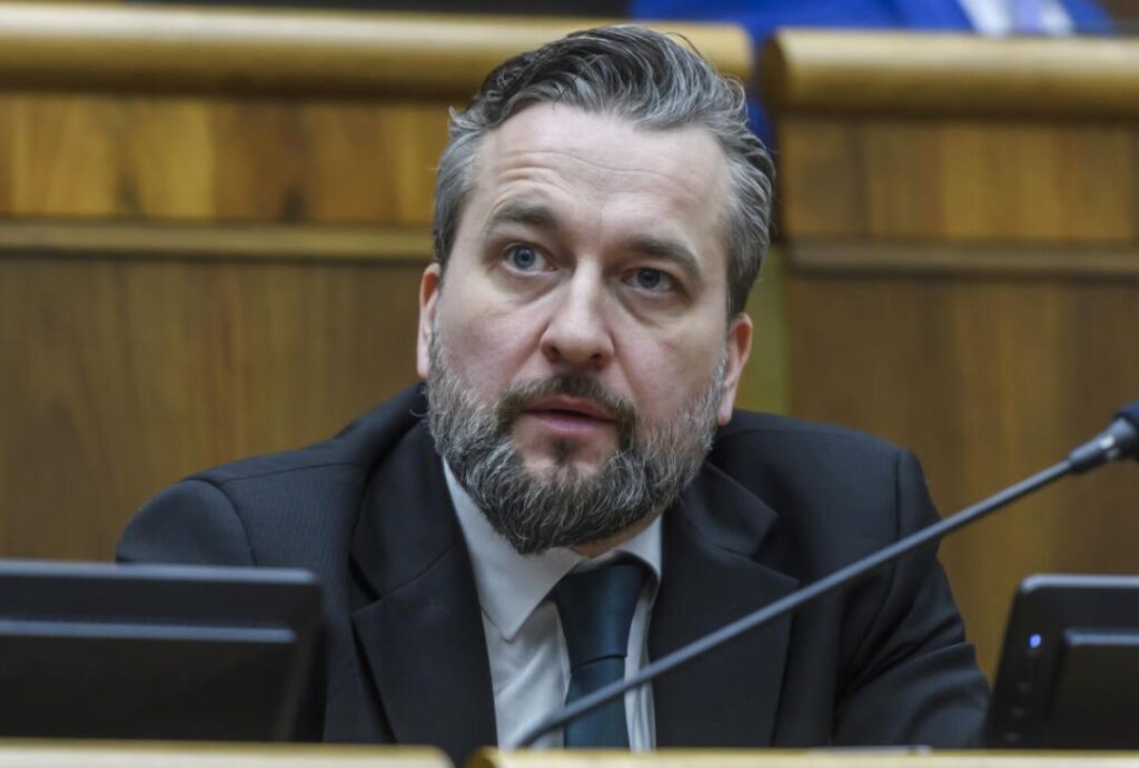 Европарламент алахәыла Лубош Блаҳа - Гәык-ԥсык ала "Ақырҭуа гәахәтәы" аиааира агара адысныҳәалоит, аоппозициа аҵахеит