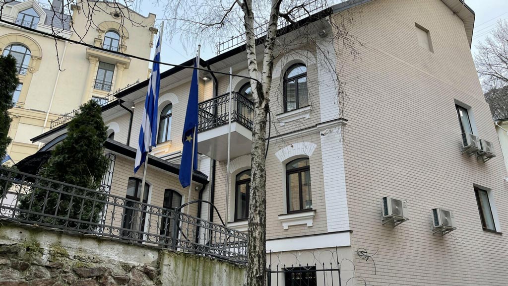 ABŞ səfirliyindən sonra Yunanıstan, İtaliya və İspaniya səfirlikləri də hava hücumu təhlükəsi səbəbindən bu gün Kiyevdə fəaliyyətini dayandırıb
