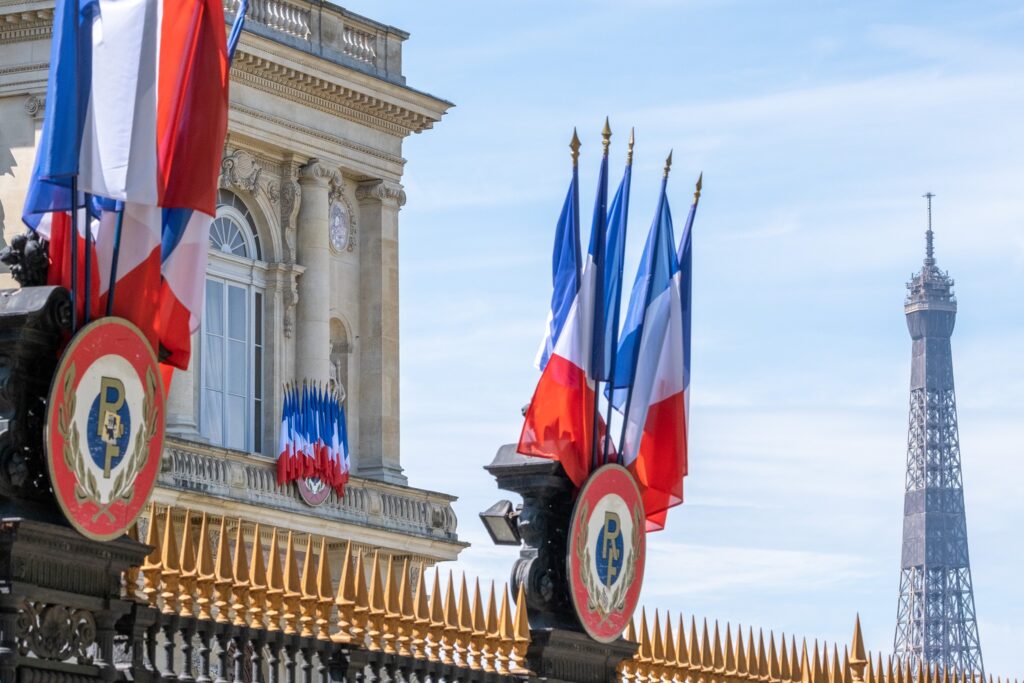 French Foreign Ministry concerned of repression against protesters, journalists