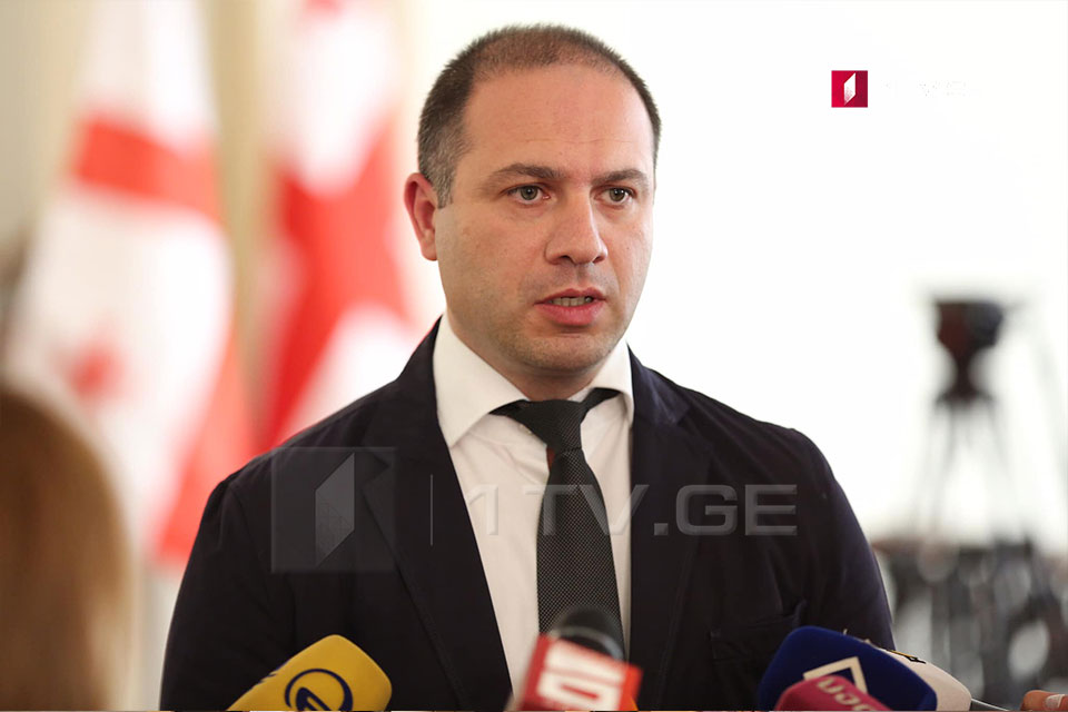 Qivi Mikanadze - İctimai Yayımçıya təzyiq qəbuledilməz və ağlasığmazdır, ictimaiətə məxsus televiziyanın qəsb edilməsi komponenti formalaşır, bu, birmənalı olaraq görünür