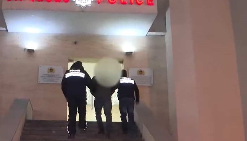 Daxili İşlər Nazirliyi polisə hücum ittihamı ilə bir nəfəri saxlayıb