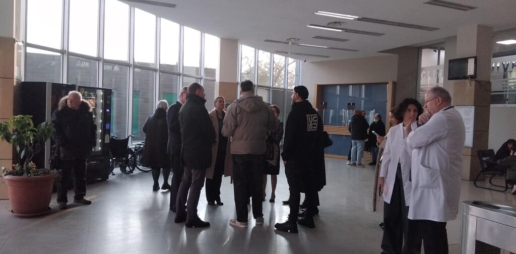Представители дипломатического корпуса навестили съемочную группу «ТВ Пирвели» в клинике Ингороква