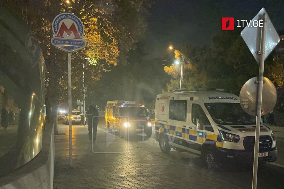 Daxili İşlər Nazirliyinin məlumatına əsasən, metronun “Universitet” stansiyasında baş vermiş fakt üzrə qəsdən adam öldürmə maddəsi ilə istintaq başladılıb