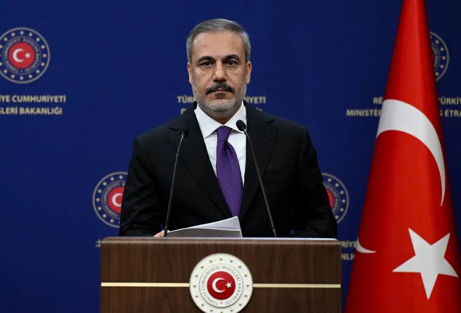 Türkiyənin xarici işlər naziri - İsrail Suriyadakı əməliyyatları dərhal dayandırmalıdır
