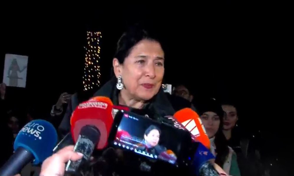 Salome Zurabişvili - bu ölkədə qadınlar ən yaxşıdır və ölkənin bu günü üçün, gələcəyi və azad Gürcüstan üçün böyük ümidi təmsil edirlər