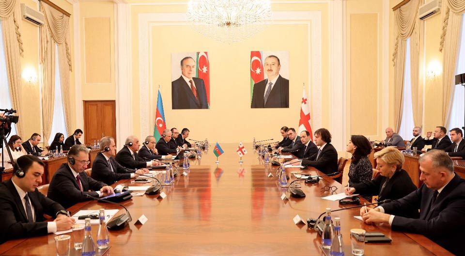 Georgia and Azerbaijan PMs co-chair Intergovernmental Economic Commission meeting in Baku