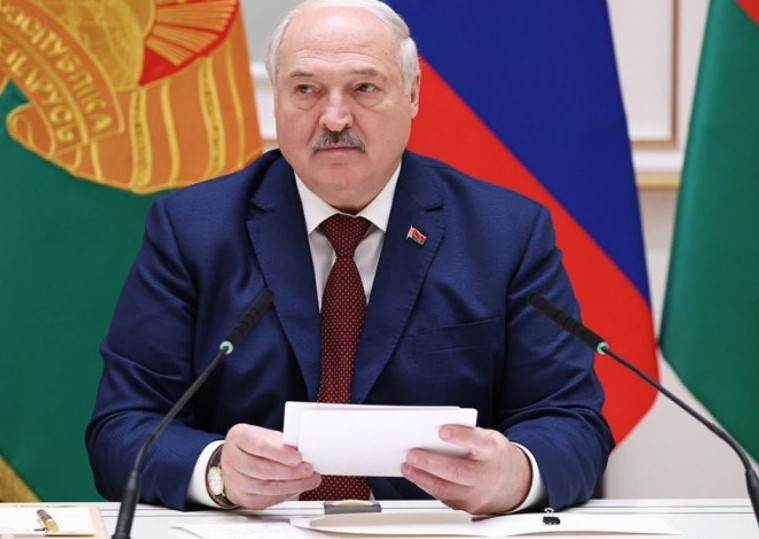 Aleksandr Lukaşenko Belarusun Müstəqillik Günü ilə əlaqədar 16 məhkumu əfv edib, onların arasında ekstremizmə görə mühakimə olunmuş şəxslər var