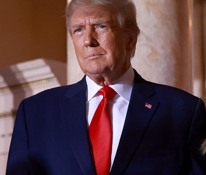 Donald Tramp bildirib ki, o, Volodimir Zelenski ilə 500 milyon dollarlıq müqavilə bağlamaq istəyir