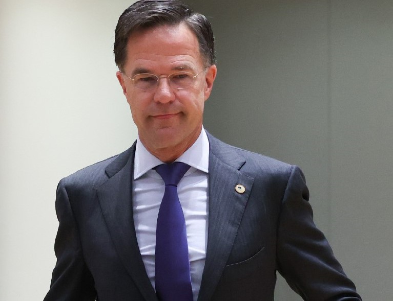 Mark Rutte - Avropa Ukraynaya təhlükəsizlik zəmanətlərinin verilməsində liderlik etmək üçün irəli addım atmağa hazırdır, biz təhlükəsizliyimizə daha çox sərmayə qoymağa hazırıq
