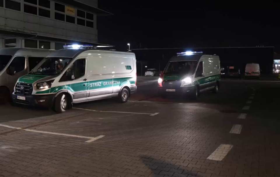 Polşa qanunu pozan Gürcüstan vətəndaşlarını deportasiya etməyə başlayıb, Tusk bildirir ki, "hakimiyyət gürcü dəstələrini effektiv şəkildə dağıdır"