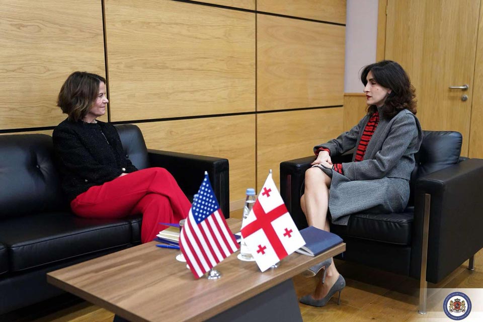 FM Botchorishvili meets with U.S. Ambassador Robin Dunnigan