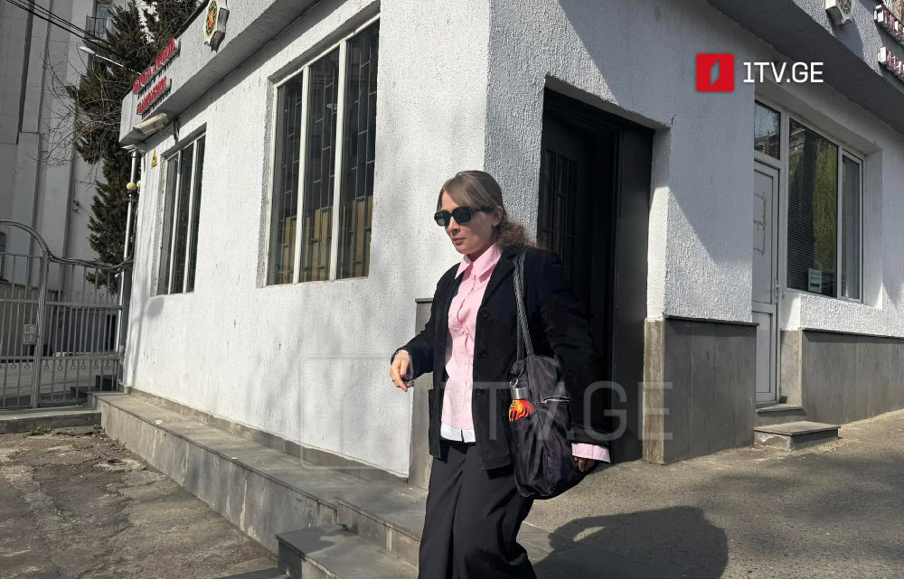 Чъавчъавадзейы проспекты лæгмарды хъуыддагы ахст нæлгоймагы адвокат сиды, цæмæй йæ клиент ацы рæстæгмæ æнæдзургæйæ баззайыны барæй пайда кæны