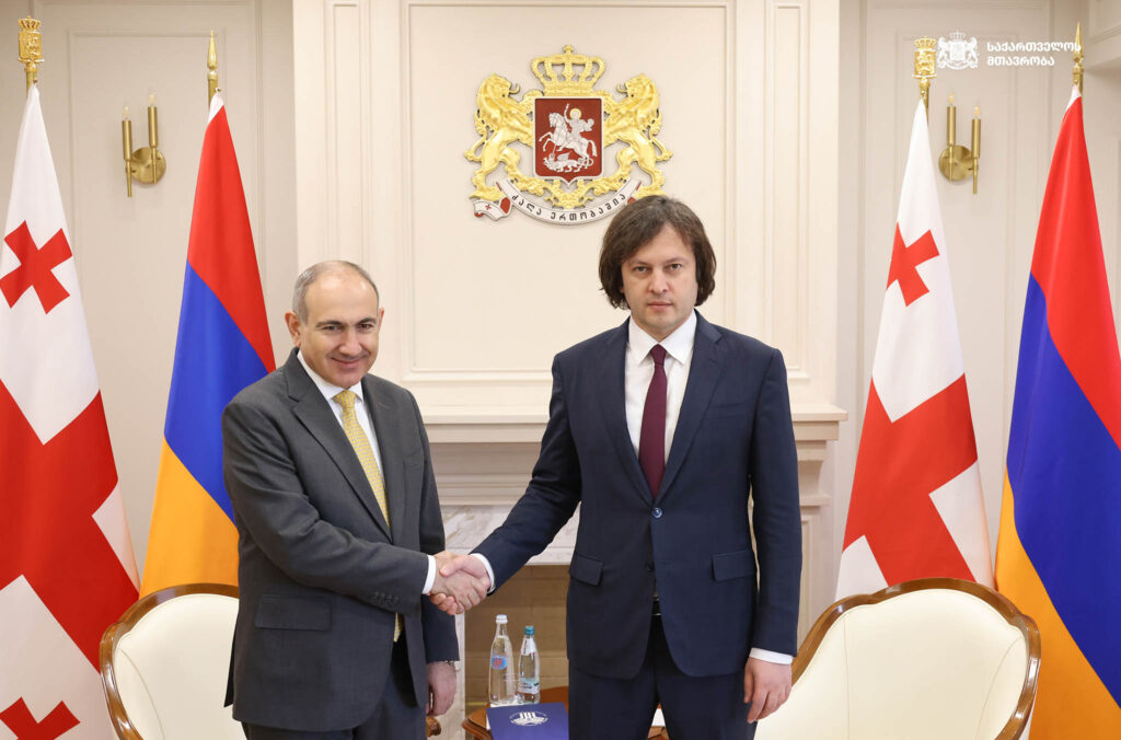 Georgian PM hosts Armenian counterpart ahead of Georgia-Armenia match