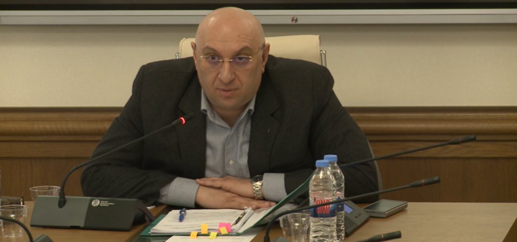 Апарламенттә аусеилыргаратә комиссиа иахьатәи аилатәараҿы Паата Давиҭаиа изыӡырҩуеит