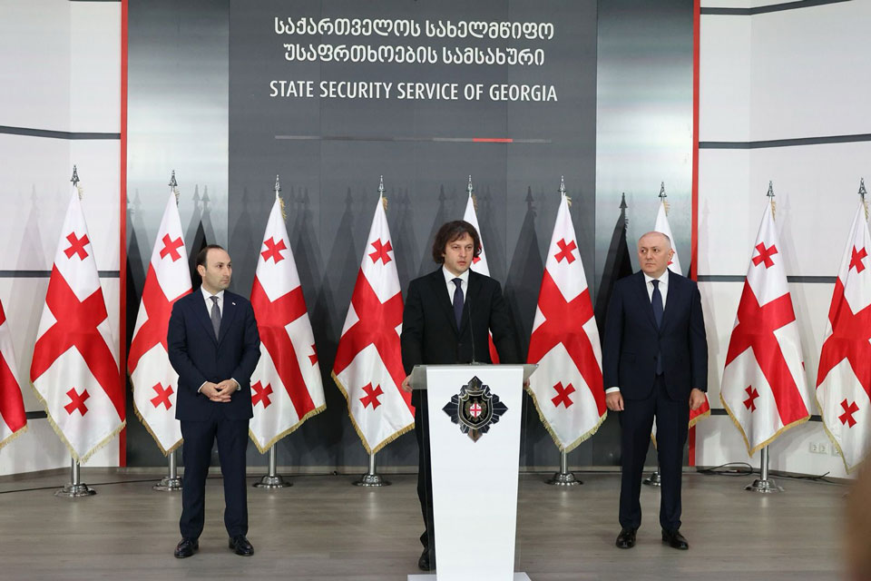 İrakli Kobaxidze - Qriqol Liluaşviliyə ötən altı il ərzində olduqca mühüm fəaliyyətinə görə təşəkkür etmək istəyirəm
