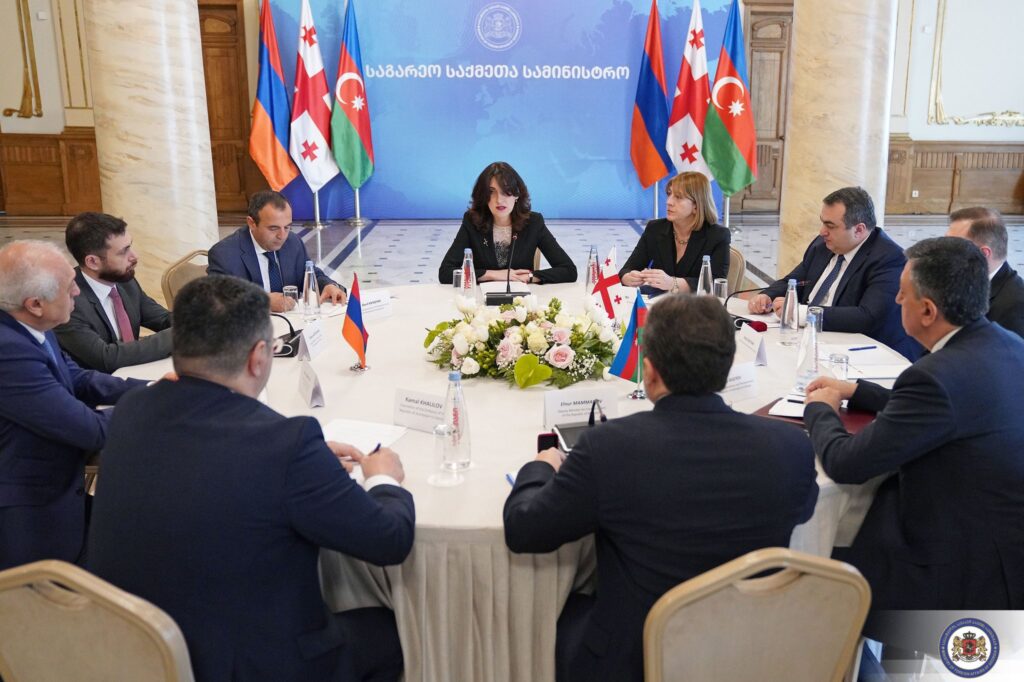 FM Botchorishvili: Trilateral talks with Armenia, and Azerbaijan offer good opportunity for regional dialogue