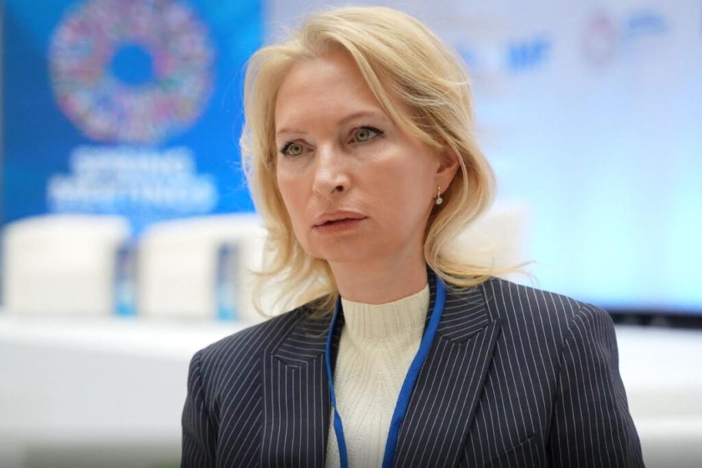 Натиа Турнава – Æхсæнадæмон Валютон Фондæй райстам æнæдызæрдыг фидиуæн, цæмæй уыдон кæддæриддæр æххуыс кодтой æмæ дарддæр кæндзысты Гуырдзыстонæн