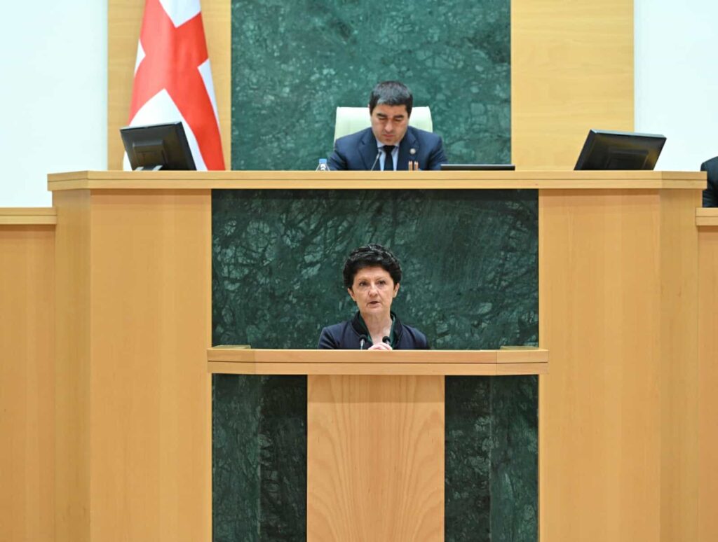 Parliament extends investigative commission's term for one month