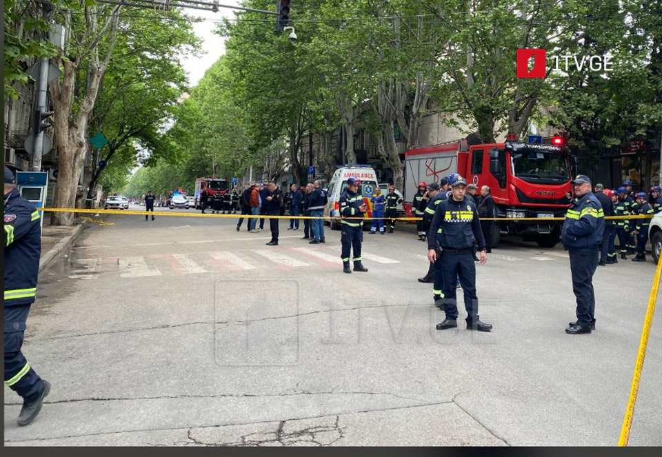 Floor collapses in three-storey residential building in Tbilisi
