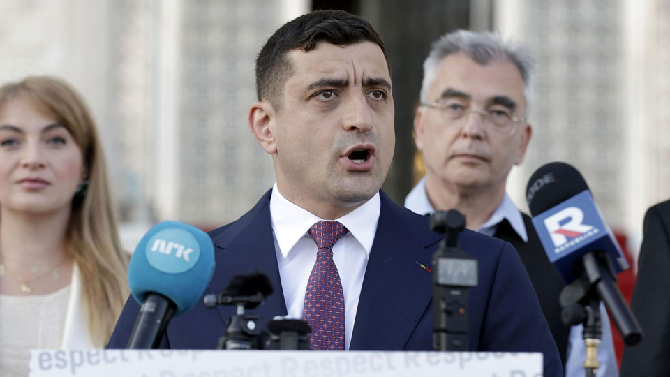 Румыниа ахада иалхрақәа актәи ртур аҿы аԥхьагылара имоуп аультраарӷьаратәи акандидат Жорже Симион, аҩбатәи атур лаҵара 18 рзы имҩаԥгахоит