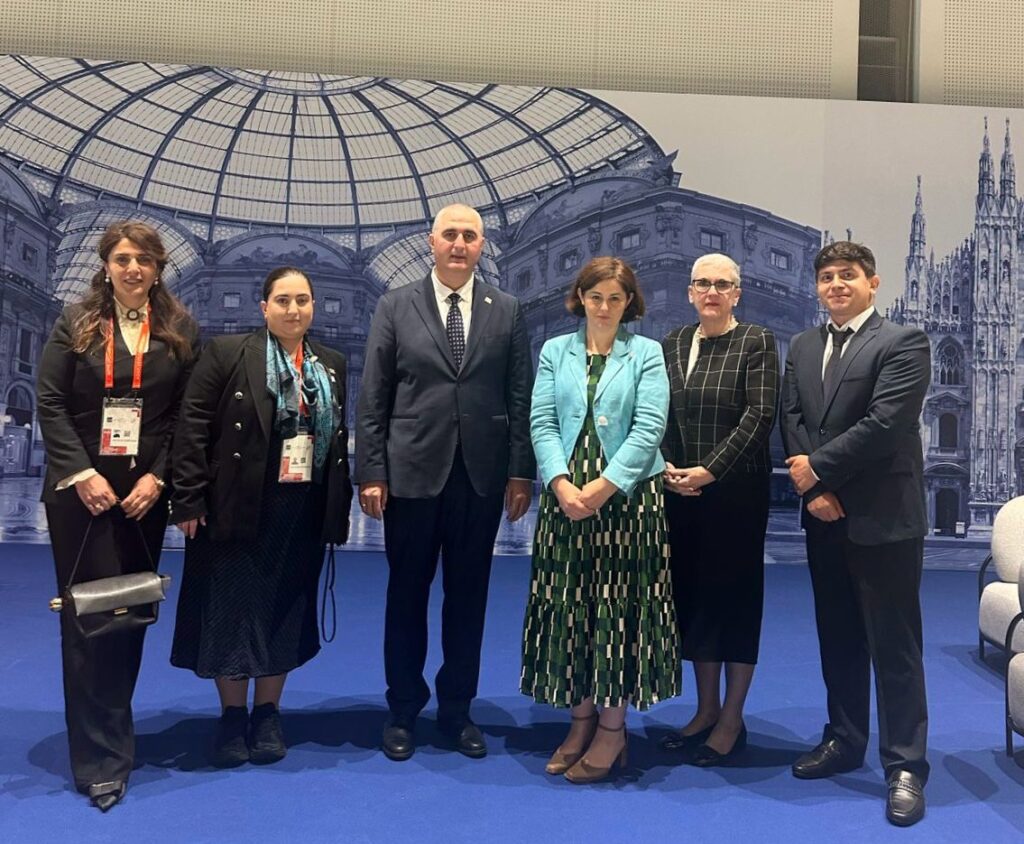 Լաշա Խուցիշվիլին հանդիպել է Ասիական զարգացման բանկի գործադիր տնօրենի հետ