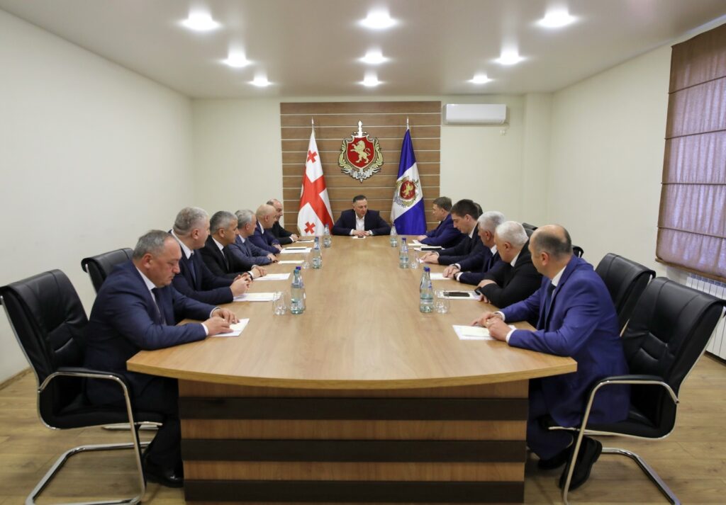 Interior Minister holds working meeting with heads of Adjara Police Department