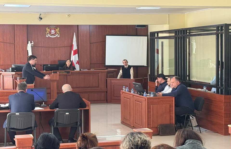В Батумском городском суде продолжается судебный процесс по делу Мзии Амаглобели