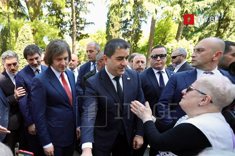 Շալվա Պապուաշվիլի․ «300 հազար վրացի է զոհվել ինչպես մեր երկրի պաշտպանելիս ֆաշիզմից և նացիզմից, այնպես էլ Եվրոպայի ազատագրման համար նացիզմից, եթե ոչ այդ զոհաբերությունը, Եվրոպան այսպիսին չէր լինի»