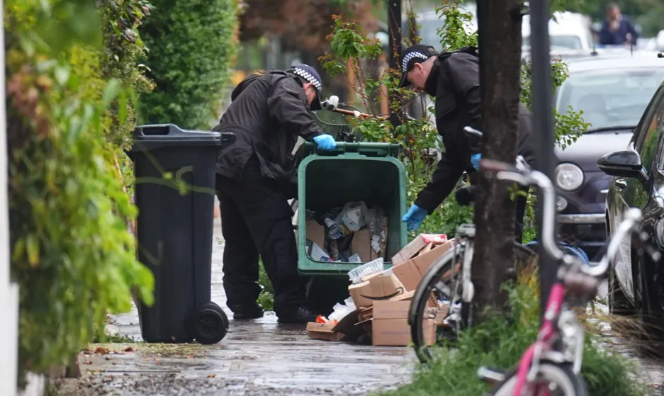 London polisi Kir Starmerlə əlaqəli evlərin yaxınlığında yanğın törətməkdə şübhəli bilinən 21 yaşlı kişini saxlayıb