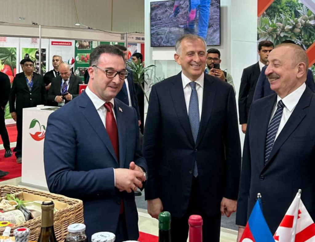 Agriculture Minister hosts President Ilham Aliyev at Georgian pavilion during CASPIAN AGRO 2025 exhibition