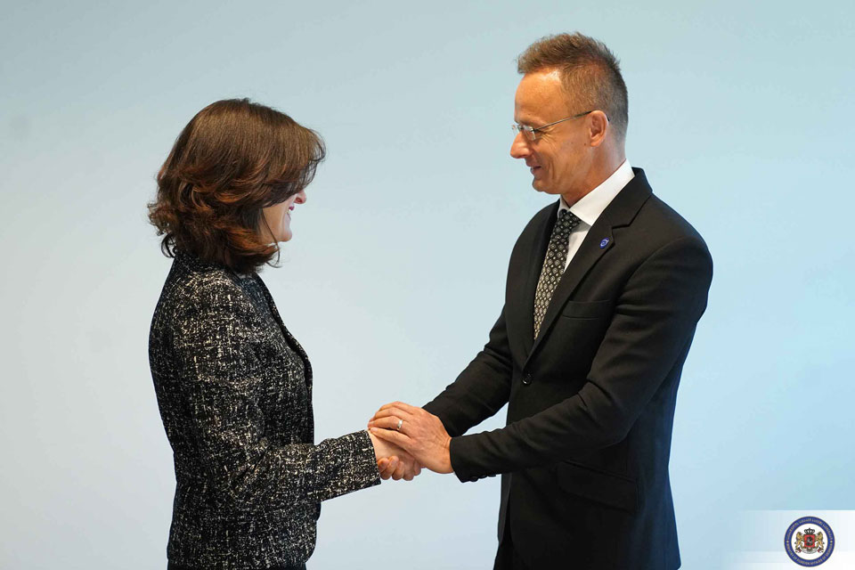 FM Botchorishvili meets with Hungarian counterpart Peter Szijjártó in Luxembourg