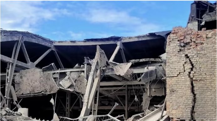 Ukrayna mediasının məlumatına görə, Rusiyanın Sumı vilayətində həyata keçirdiyi raket hücumları nəticəsində 3 nəfər həlak olub