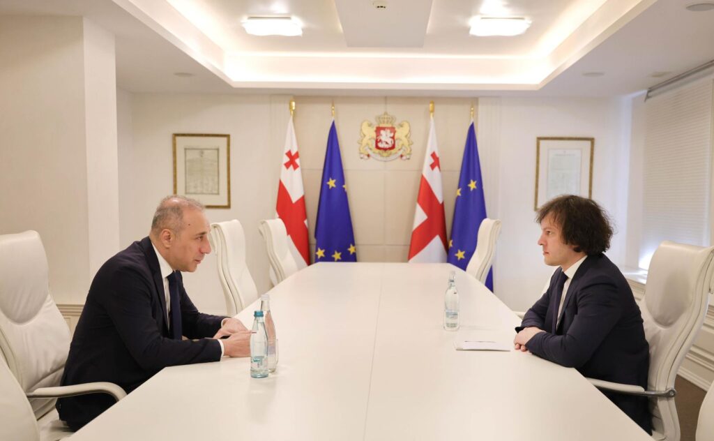 PM meets new Ambassador to Portugal