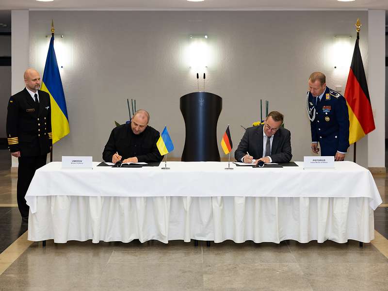 Германия выделит Киеву дополнительную военную помощь на сумму в пять миллиардов евро
