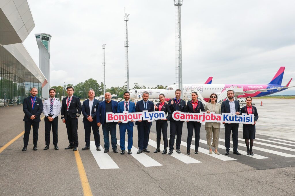 Қәҭешьи Лиони рыбжьара ишиашоу авиареисқәа нагӡахоит