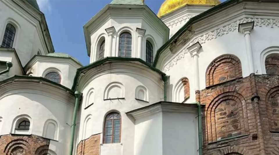 Уæрæсейы æрдыгæй Киевмæ æрбабырсты рæстæджы æрцæугæ æхсты уылæн бахъыгдардта Сыгъдæг Софийы кафедралон аргъуан