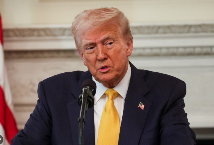 Donald Tramp – Əgər Los Ancelesə ordu göndərməsəydim, bir zamanlar gözəl olan bu şəhər tamamilə yanardı, necə ki 25 min ev yandı bacarıqsız qubernator və merin günahı ilə