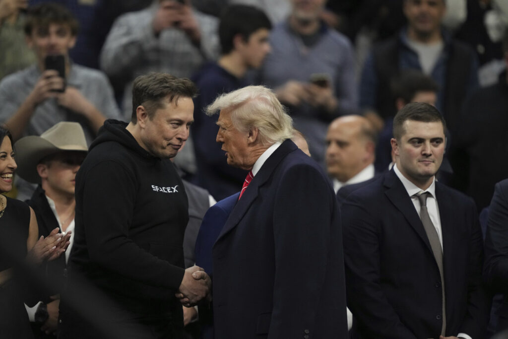 Илон Маск – хъыг мын у иуæй-иу постытæ Дональд Трампы тыххæй, уыдысты æгæр
