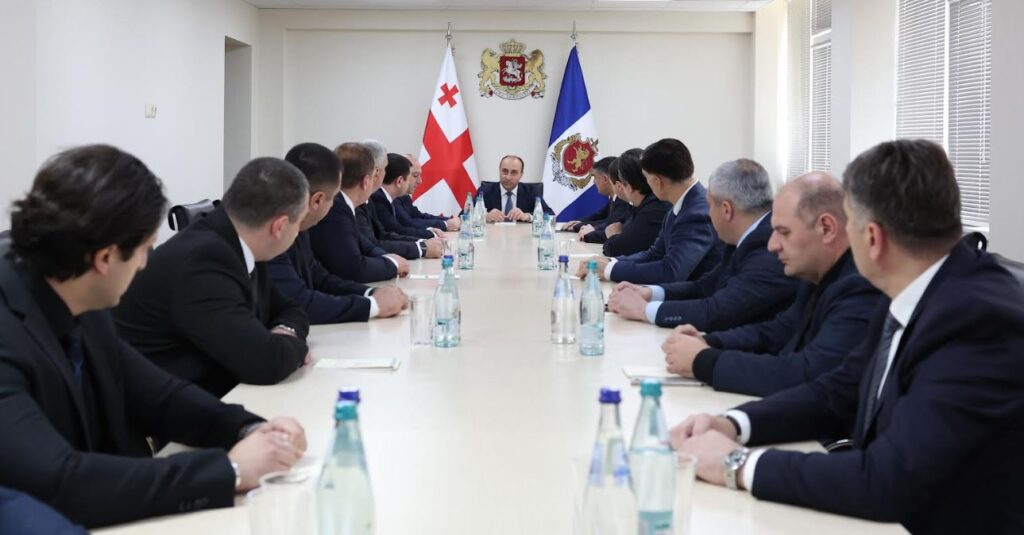 Daxili işlər naziri Tbilisi Polis Departamentində işgüzar görüş keçirib