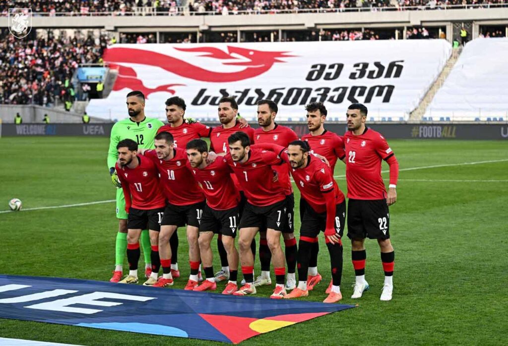Transfermarkt аҿы Қырҭтәыла аизга ахәмарҩцәа еизаку рыхә  200 миллион евро еиҳахеит