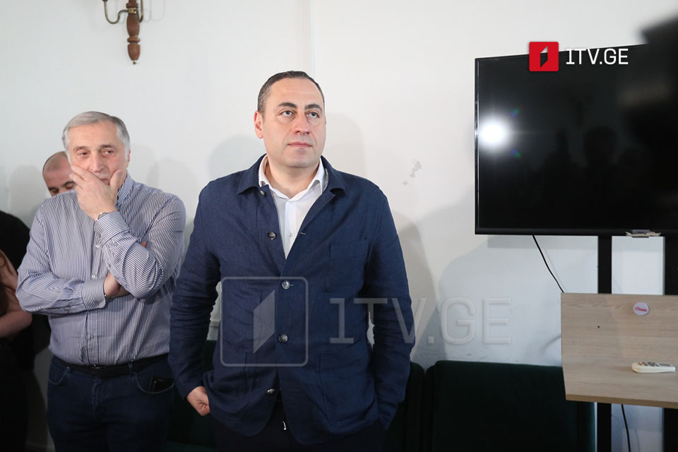Гьаргь Вашаӡе бжьымз аҭакра иқәырҵеит, иара убас, иара ҩышықәса ирылагӡаны аҳәынҭқарратә маҵзураҭыҧ аанкылара азин имам