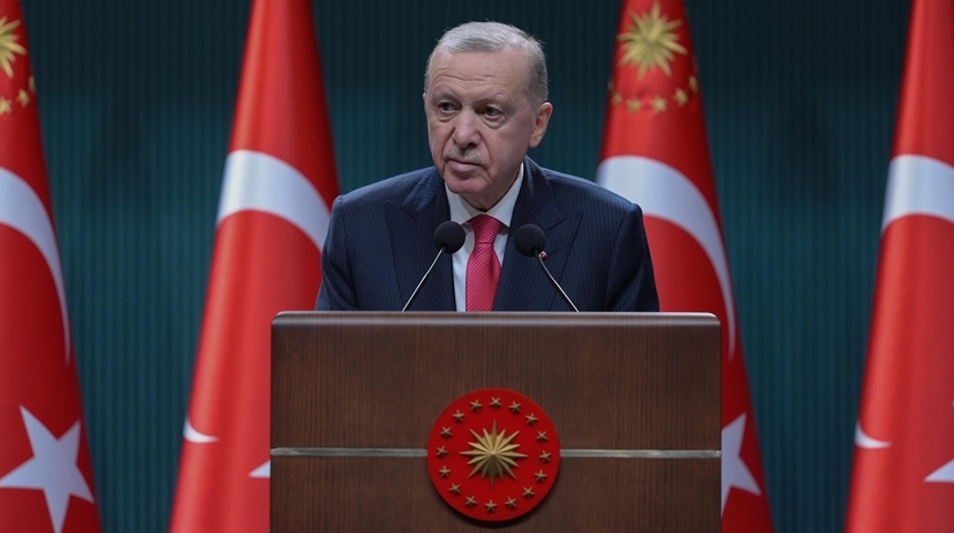 Rəcəb Tayyib Ərdoğan əgər Vladimer Putin də gəlsə, Donald Trampın Ukrayna məsələsi ilə bağlı danışıqlar üçün Türkiyəyə gəlməyə hazır olduğunu bildirir