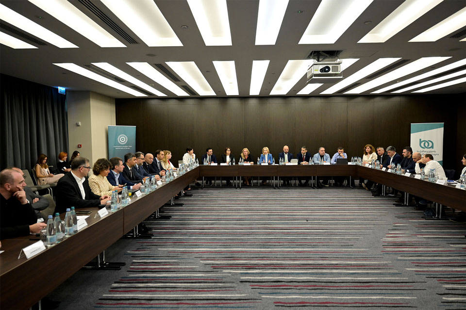 NBG President engages with commercial bank executives