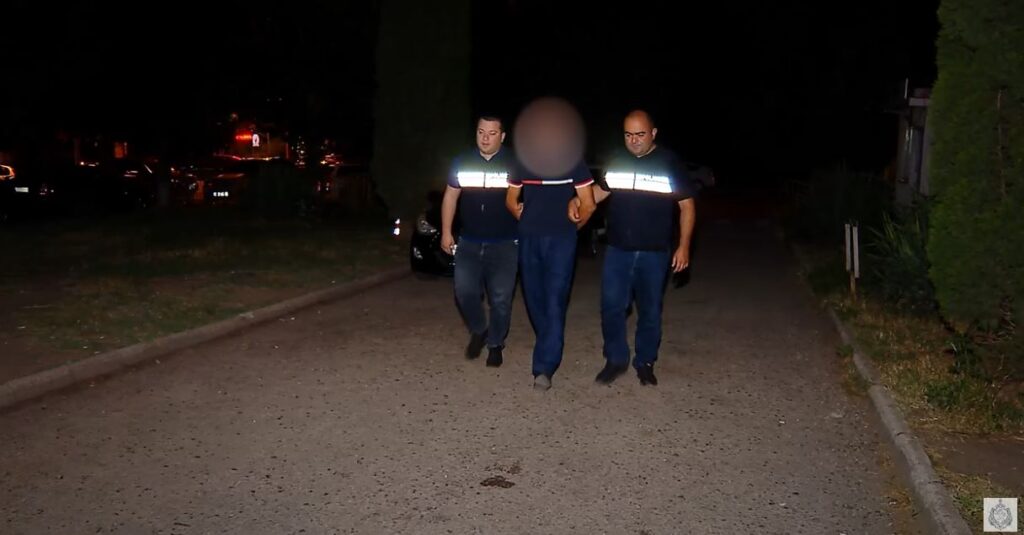 Polis Tbilisidə baş vermiş yaralama faktı üzrə bir nəfəri saxlayıb