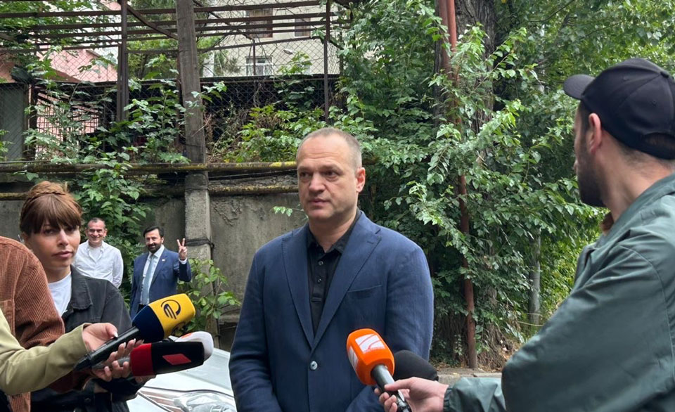 UNM's Tsiskarishvili condemns "repressive law" that bars Saakashvili from court participation and public speech