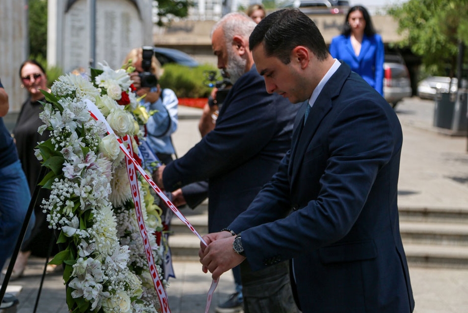 Abxaziya hökumətinin nümayəndələri Kamani faciəsi zamanı həlak olanların xatirəsini ehtiramla yad ediblər