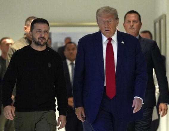 "Bloomberg" - Volodimir Zelenski ötən həftə Donald Trampla telefon danışığı zamanı Ukraynanın Vaşinqtondakı səfiri Oksana Markarovanın dəyişdirilməsi məsələsini müzakirə edib
