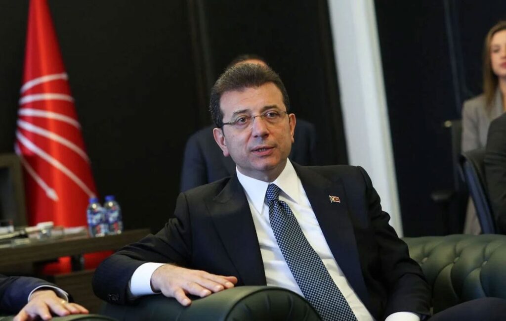 Türkiyə məhkəməsi İstanbulun merini 1 il 8 ay həbs cəzasına məhkum edib